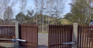 Купить распашные ворота из штакетника Югорск, цена от 2766 руб.